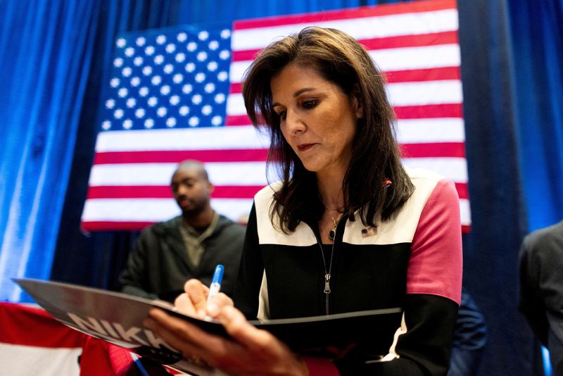 &copy; Reuters. Republican presidential candidate and former U.S. Ambassador to the United Nations Nikki Haley hosts a campaign event in Grand Rapids, Michigan, U.S. February 26, 2024.  REUTERS/Carlos Osorio     
