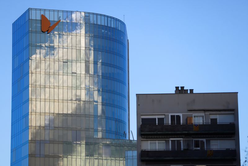 © Reuters. The logo of Spanish energy company 