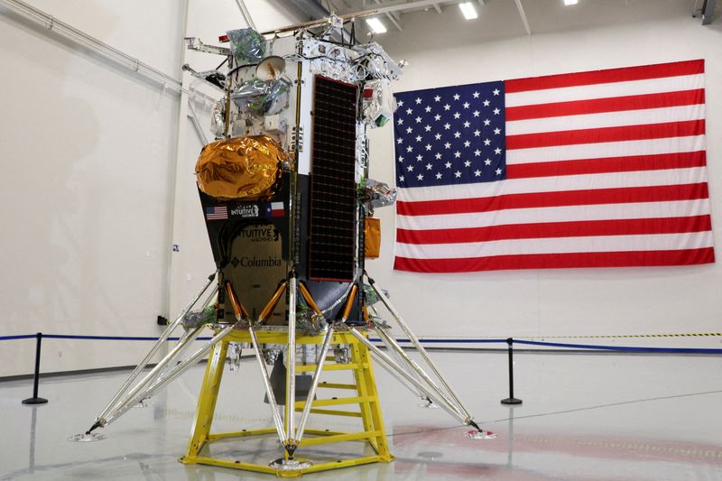 &copy; Reuters. FILE PHOTO: The Nova-C lunar lander designed by aerospace company Intuitive Machines is displayed at the company's headquarters in Houston, Texas, U.S., October 3, 2023. REUTERS/Evan Garcia/File Photo