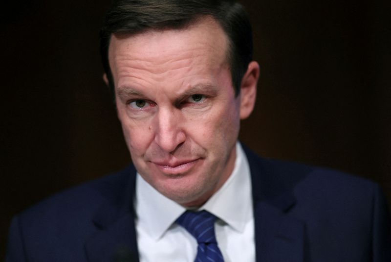 &copy; Reuters. FILE PHOTO: U.S. Sen. Chris Murphy (D-CT) attends a Senate Health, Education, Labor, and Pensions Committee hearing about high drug prices on Capitol Hill in Washington, U.S., February 8, 2024. REUTERS/Leah Millis/File Photo