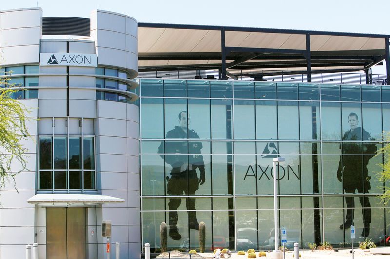 © Reuters. FILE PHOTO: The headquarters for Axon Enterprise Inc, formerly Taser International, is seen in Scottsdale, Aizona, U.S., May 17, 2017. Picture taken May 17, 2017.  REUTERS/Ricardo Arduengo