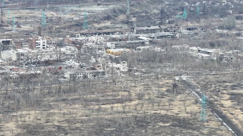 © Reuters. FILE PHOTO: A drone view shows damaged and destroyed buildings, amid Russia's attack on Ukraine, in Avdiivka, Ukraine, February 19, 2024, in this screengrab obtained from video. 110th Mechanised Brigade/Handout via REUTERS  