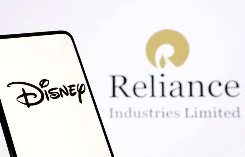 &copy; Reuters. ２月２８日、インド大手財閥リライアンス・インダストリーズと米娯楽大手ウォルト・ディズニーは、インド国内における両社のテレビ・ストリーミング事業を統合し、新たな合弁会社を設