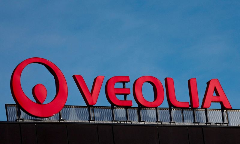 &copy; Reuters. Photo d'archives: Le logo de Veolia Environnement est visible au siège de l'entreprise à Aubervilliers près de Paris, en France. /Photo prise le 12 février 2024/REUTERS/Gonzalo Fuentes