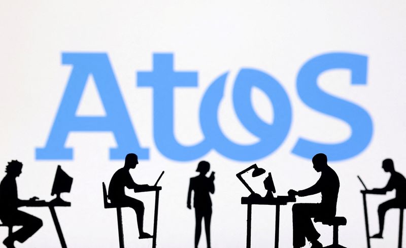 &copy; Reuters. FILE PHOTO: Figurines with computers and smartphones are seen in front of Atos logo in this illustration taken, February 19, 2024. REUTERS/Dado Ruvic/Illustration/File Photo