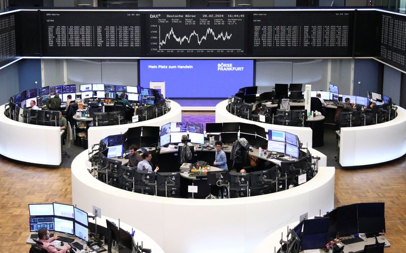 &copy; Reuters. FOTO DE ARCHIVO: El índice de precios de las acciones alemanas DAX en la bolsa de Fráncfort, Alemania. 28 de febrero de 2024. REUTERS/Staff/Foto de archivo