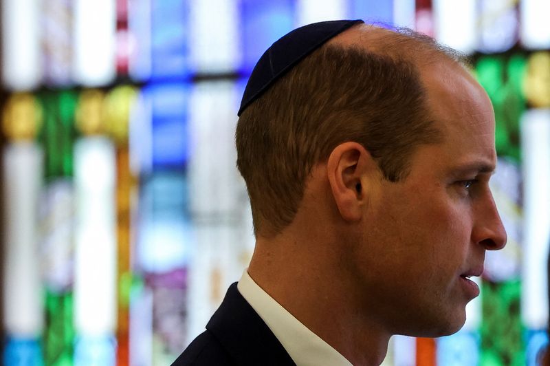 &copy; Reuters. Príncipe William usa quipá em visita a uma sinagoga, em Londres, Reino Unido
29/02/2024
REUTERS/Toby Melville