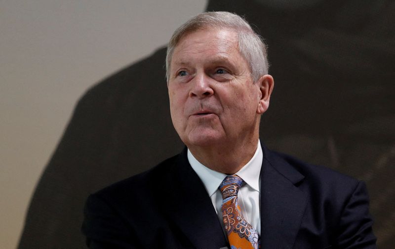 &copy; Reuters. FILE PHOTO: U.S. Agriculture Secretary Tom Vilsack, speaks during an interview with Reuters, at COP28 World Climate Summit, in Dubai, United Arab Emirates, December 8, 2023. REUTERS/Thomas Mukoya/File Photo