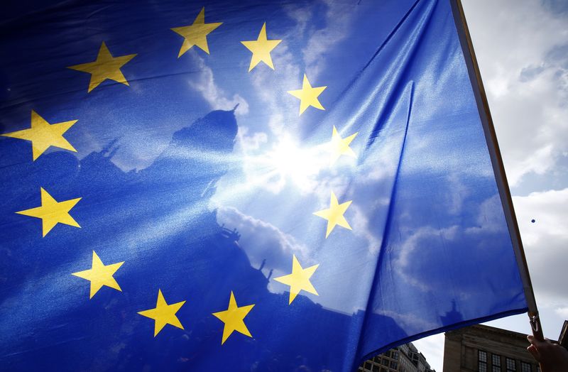 &copy; Reuters. Photo du drapeau de l'Union Européenne. /Photo prise le 2 avril 2017 à Berlin, Allemagne/REUTERS/Fabrizio Bensch