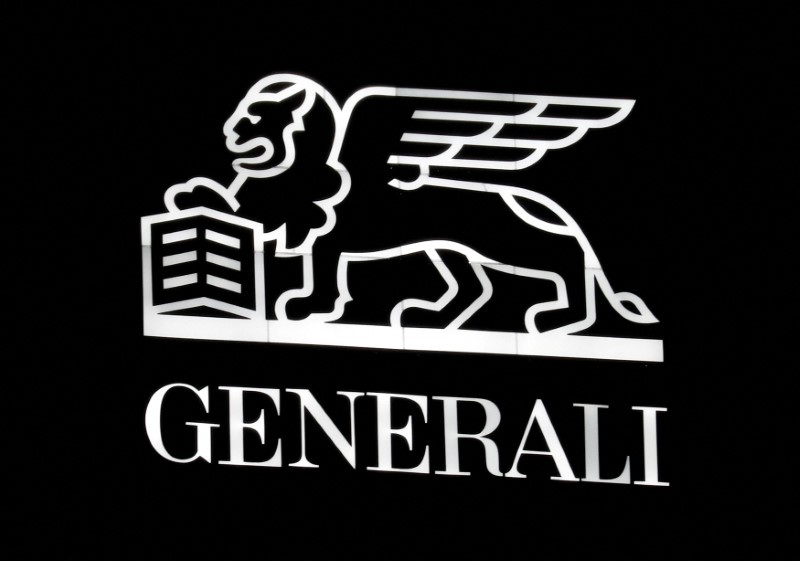 &copy; Reuters. Il logo di Generali sulla torre progettata dall'architetta anglo-irachena Zaha Hadid nel quartiere di CityLife. 5 novembre 2018. REUTERS/Stefano Rellandini