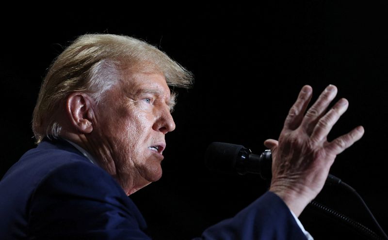 &copy; Reuters. FILE PHOTO: Republican presidential candidate and former U.S. President Donald Trump speaks on stage during a campaign rally tonight in Richmond, Virginia, U.S. March 2, 2024.  REUTERS/Jay Paul/FILE PHOTO