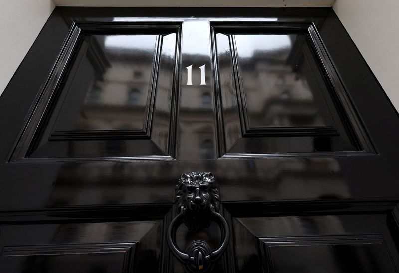 &copy; Reuters. The door of number 11 Downing Street, the official residence of the Chancellor of the Exchequer Jeremy Hunt is seen in London, Britain, March 5, 2024. REUTERS/Toby Melville