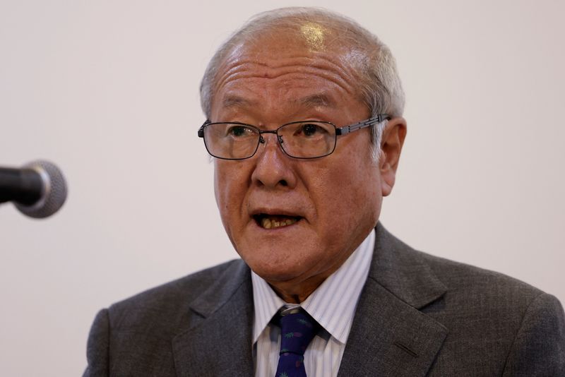 &copy; Reuters. Japanese Finance Minister Shunichi Suzuki arrives for a news conference during the annual meeting of the International Monetary Fund and the World Bank, following last month's deadly earthquake, in Marrakech, Morocco, October 13, 2023. REUTERS/Susana Vera