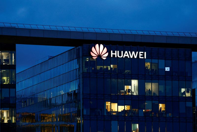Huawei, SMIC used US tech to make advanced chips, Bloomberg reports