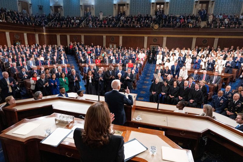 © Reuters. 　３月７日、バイデン米大統領は、上下両院合同会議で一般教書演説に臨んだ。米首都ワシントンで代表撮影（２０２４年　ロイター）