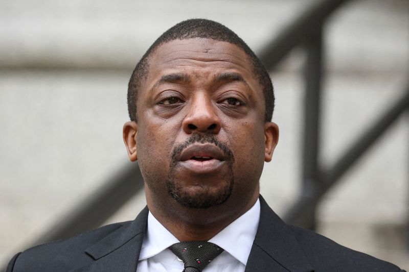 &copy; Reuters. FILE PHOTO: Former New York State Lieutenant Governor Brian Benjamin exits Manhattan federal courthouse following a hearing on bribery charges in New York City, U.S., May 12, 2022.  REUTERS/Brendan McDermid/File Photo