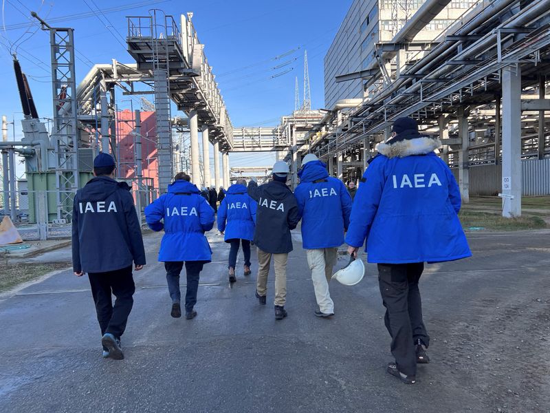 &copy; Reuters. Des membres de l'AIEA visitent la centrale nucléaire de Zaporijjia, en Ukraine. /Photo prise le 7 février 2024/REUTERS/Centrale Nucléaire de Zaporijjia