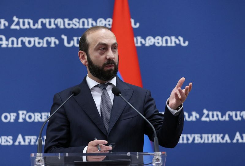 &copy; Reuters. أرارات ميرزويان وزير خارجية أرمينيا يتحدث خلال مؤتمر صحفي في يريفان بأرمينيا يوم الثالث من نوفمبر تشرين الثاني 2023. في صورة لرويترز من وكالة 