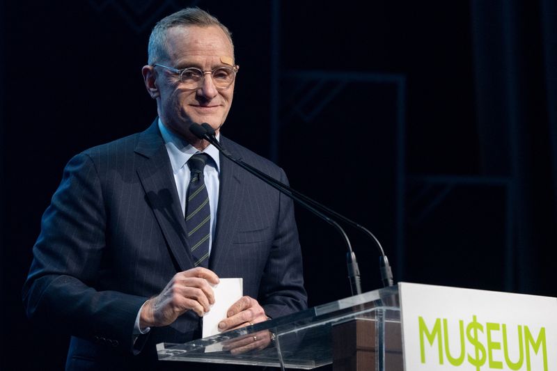 &copy; Reuters. Co-founder of Oaktree Capital Management Howard Marks speaks during The Museum of American Finance Gala at the Ziegfeld Ballroom, in New York City, U.S., March 7, 2024. REUTERS/Jeenah Moon