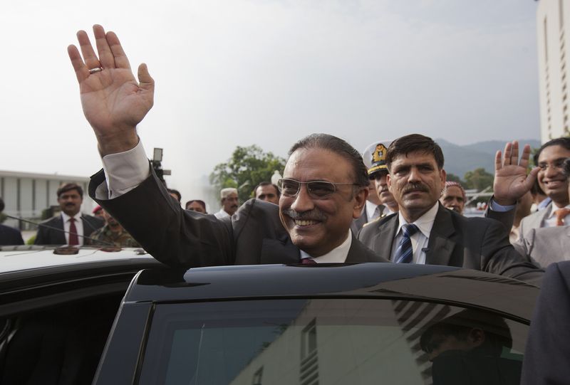 &copy; Reuters. آصف علي زرداري الرئيس الباكستاني المنتخب في صورة من أرشيف رويترز.