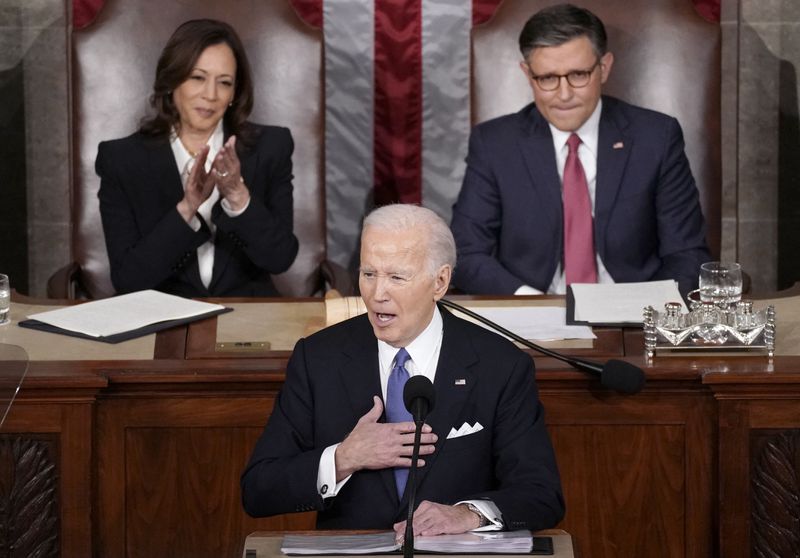 &copy; Reuters. U.S. President Joe Biden delivers the State of the Union address to a joint session of Congress in the House Chamber of the U.S. Capitol in Washington, U.S., March 7, 2024./File Photo