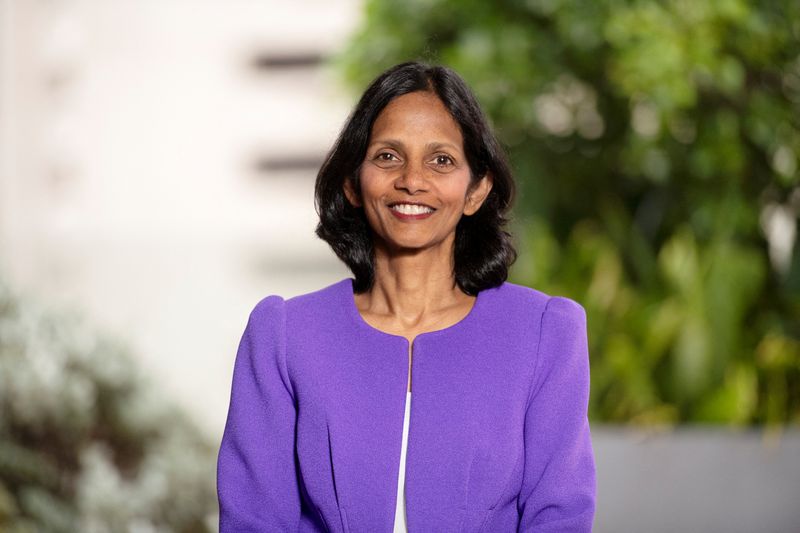&copy; Reuters. FILE PHOTO: Chief Executive of the Macquarie Group Shemara Wikramanayake, is seen in this handout picture taken in Sydney, Australia in 2022 released on May 5, 2023. Macquarie Group and Alice Boshell/Handout via REUTERS/File Photo