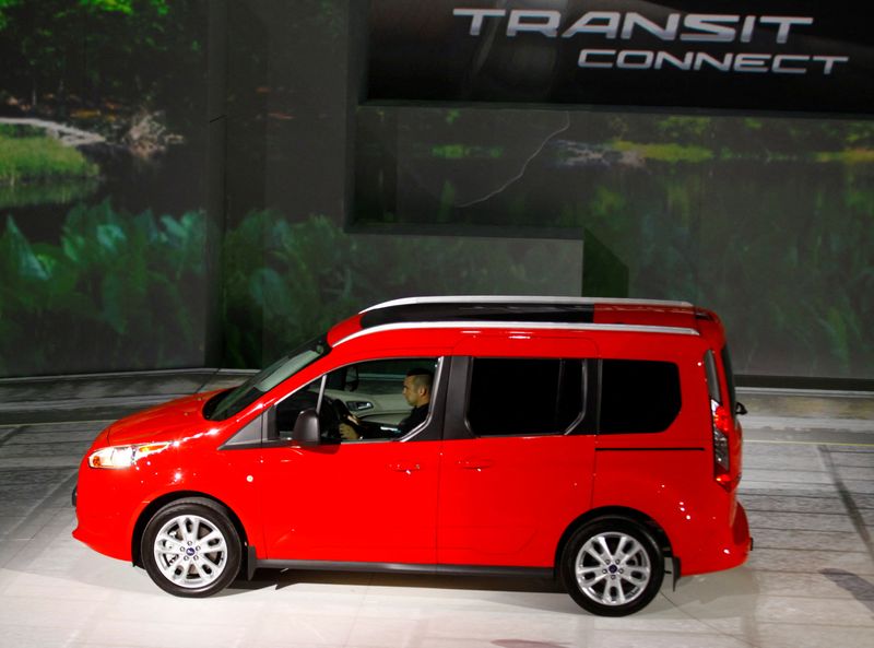 &copy; Reuters. FILE PHOTO: A Ford Transit Connect is displayed during the press preview day of the North American International Auto Show in Detroit, Michigan January 13, 2014. REUTERS/Joshua Lott/File Photo