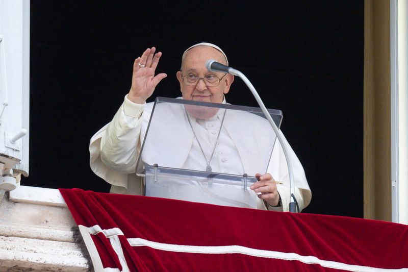 © Reuters. Papa Francisco conduz a oração do Angelus de sua janela no Vaticano
10/03/2024
Mídia do Vaticano/­Divulgação via REUTERS