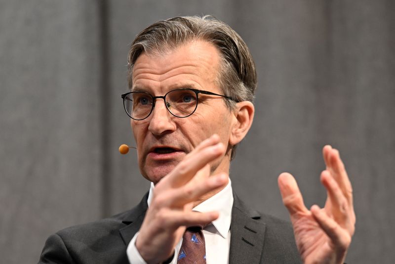 &copy; Reuters. Riksbank Governor Erik Thedeen holds a press conference on the monetary policy decision in Stockholm, Sweden February 1, 2024. TT News Agency/Fredrik Sandberg via REUTERS/File Photo