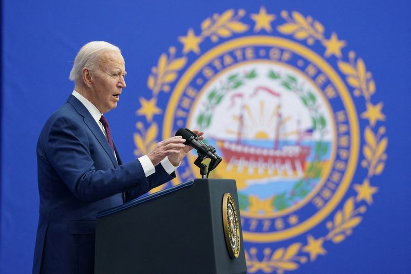 &copy; Reuters. U.S. President Joe Biden delivers remarks on lowering costs for American families during a visit to Goffstown, New Hampshire, U.S., March 11, 2024.  REUTERS/Kevin Lamarque