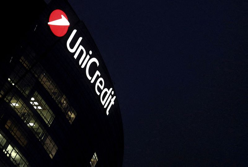 &copy; Reuters. The headquarters of UniCredit bank in Milan, Italy, February 8, 2016. REUTERS/Stefano Rellandini/File Photo