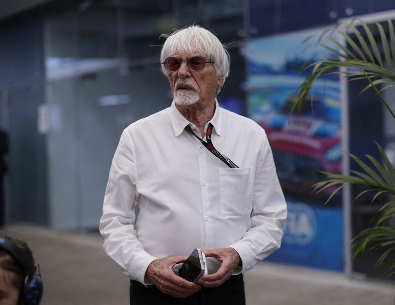 &copy; Reuters. FOTO DE ARCHIVO: El ex director ejecutivo del Grupo de Fórmula Uno Bernie Ecclestone en el circuito antes del Gran Premio de Brasil de la Fórmula Uno en el Autódromo José Carlos Pace de Sao Paulo, Brasil. 5 de noviembre, 2023. REUTERS/Amanda Perobelli