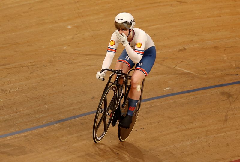 &copy; Reuters. FILE PHOTO: Cycling - UCI World Championships 2023 - Emirates Arena, Glasgow, Scotland, Britain - August 9, 2023 Britain's Emma Finucane celebrates winning the gold medal after the women's elite sprint final REUTERS/Matthew Childs/File Photo