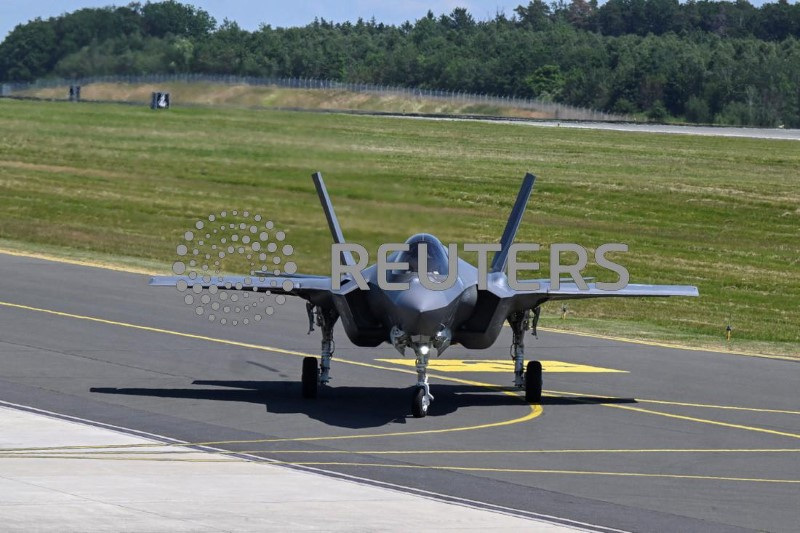 &copy; Reuters. FILE PHOTO: A F-35 fighter jet taxis during a media day of NATO's "Air Defender 23" military exercise at Spangdahlem U.S. Air Base near the German-Belgian border in Spangdahlem, Germany June 14, 2023.  REUTERS/Jana Rodenbusch/File Photo