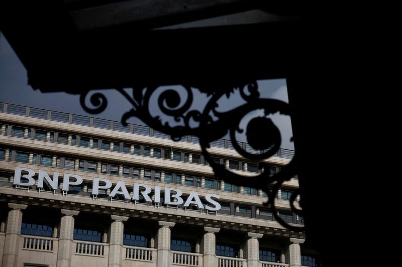 &copy; Reuters. FILE PHOTO: A view of a BNP Paribas bank building in Paris, France, February 24, 2023. REUTERS/Sarah Meyssonnier/File Photo