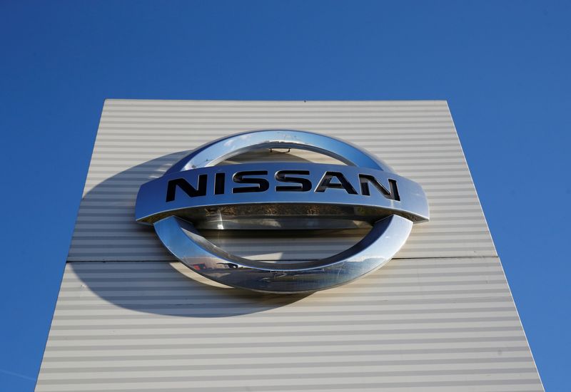 &copy; Reuters. Le logo Nissan à l'usine automobile Nissan à Sunderland, en Grande-Bretagne. /Photo prise le 4 février 2019/REUTERS/Phil Noble