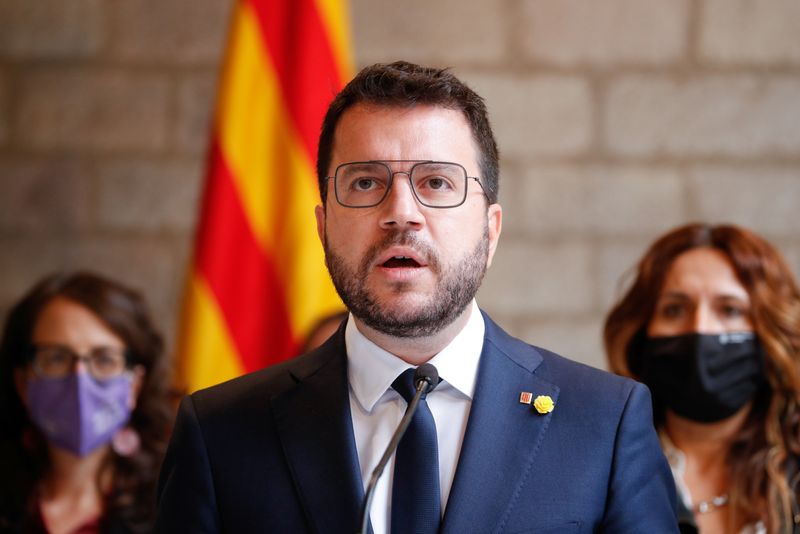 &copy; Reuters. Catalonia's regional President Pere Aragones gives a news conference at Palau de la Generalitat, following the arrest of former Catalan government head Carles Puigdemont in Sardinia on Thursday, in Barcelona, Spain, September 24, 2021. REUTERS/Albert Gea/