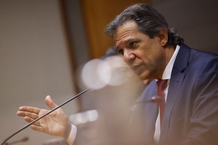 Haddad cancela viagem à Alemanha para se reunir com Lula na segunda, diz Fazenda