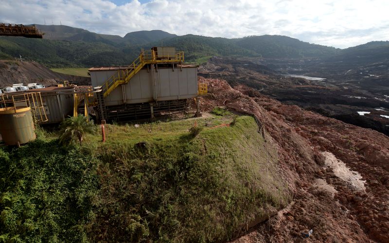 &copy; Reuters. FOTO DE ARCHIVO: Una vista de la presa de residuos colapsada de la minera brasileña Vale en Brumadinho, Brasil, 13 de febrero de 2019. REUTERS/Washington Alves/Foto de archivo.