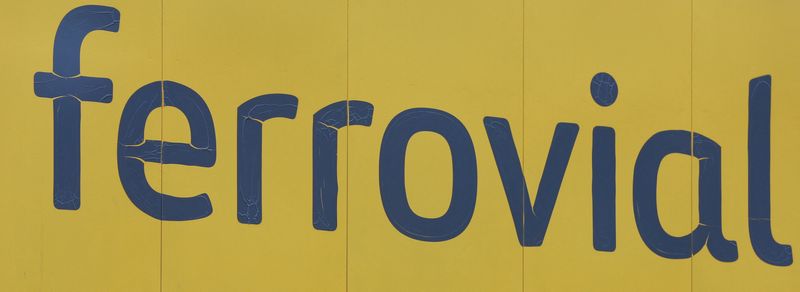 &copy; Reuters. FILE PHOTO: The logo of Spanish infrastructure firm Ferrovial is seen in Madrid, Spain, March 9, 2016. REUTERS/Sergio Perez/File Photo