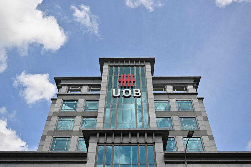 &copy; Reuters. FILE PHOTO: A view of United Overseas Bank (UOB) in Singapore May 3, 2023. REUTERS/Caroline Chia/File Photo