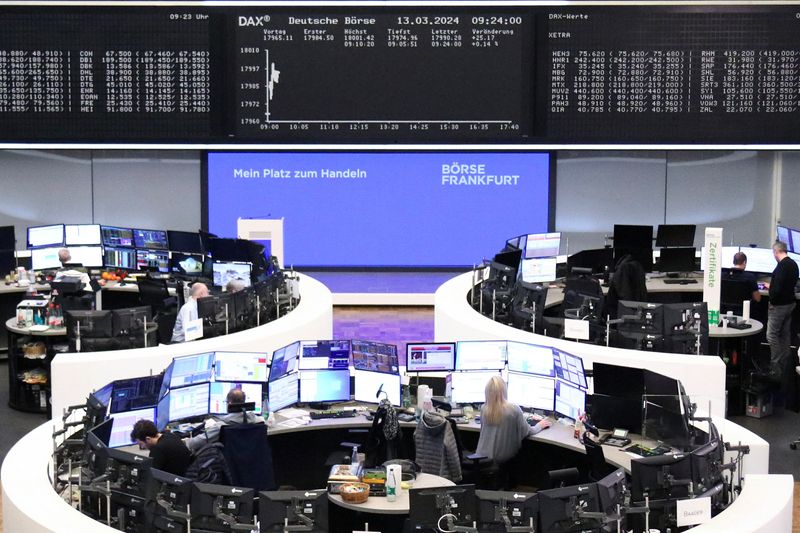 &copy; Reuters. FOTO DE ARCHIVO: El índice de precios de las acciones alemanas DAX en la bolsa de Fráncfort, Alemania. 13 de marzo de 2024. REUTERS/Staff