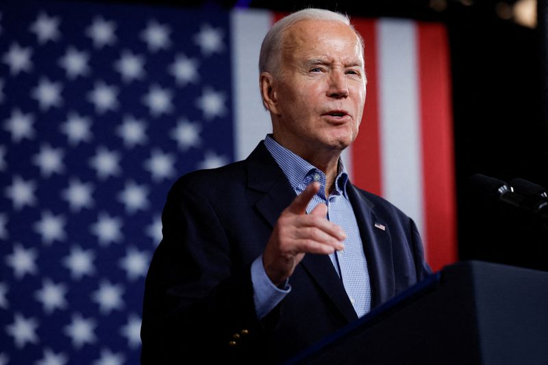 &copy; Reuters. FILE PHOTO: U.S. President Joe Biden speaks during a campaign event at Pullman Yards in Atlanta, Georgia, U.S. March 9, 2024. REUTERS/Evelyn Hockstein/File Photo