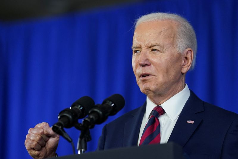 &copy; Reuters. U.S. President Joe Biden speaks about rebuilding communities and creating well-paying jobs during a visit to Milwaukee, Wisconsin, U.S., March 13, 2024.  REUTERS/Kevin Lamarque