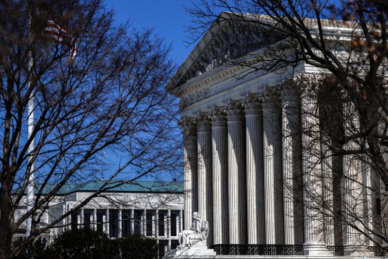 © Reuters. FILE PHOTO: The United States Supreme Court building is seen in Washington, U.S., February 29, 2024. REUTERS/Evelyn Hockstein/FILE PHOTO