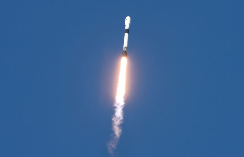 &copy; Reuters. Une fusée SpaceX 9 décolle à Cap Canaveral, en Floride. /Photo prise le 14 février 2024/REUTERS/Joe Skipper