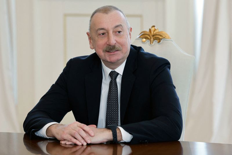 &copy; Reuters. الرئيس الأذربيجاني إلهام علييف خلال اجتماع في باكو في السادس من مارس آذار 2024. صورة لرويترز من وكالة سبوتنيك الروسية للأنباء.