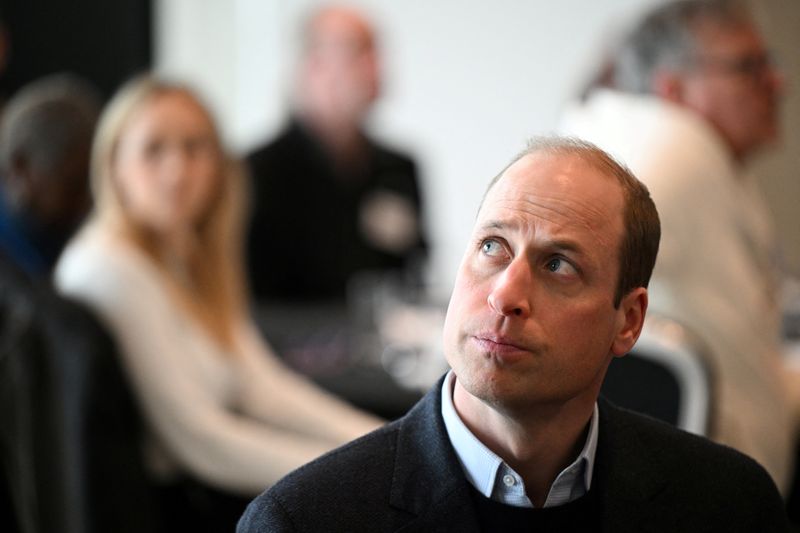 © Reuters. Britain's William, Prince of Wales reacts as he attends a Homewards Sheffield Local Coalition meeting at the Millennium Gallery in Sheffield, Britain March 19, 2024.  OLI SCARFF/Pool via REUTERS