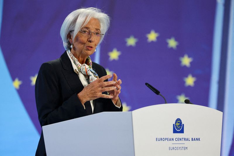 &copy; Reuters. Christine Lagarde, présidente de la Banque centrale européenne (BCE), s'exprime lors d'une conférence de presse à l'issue de la réunion de politique monétaire du Conseil des gouverneurs au siège de la BCE à Francfort, en Allemagne. /Photo prise le
