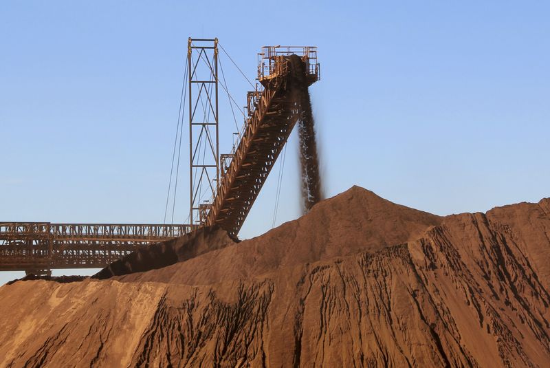 &copy; Reuters. Pilha de minério de ferro em planta da Fortescue Metals